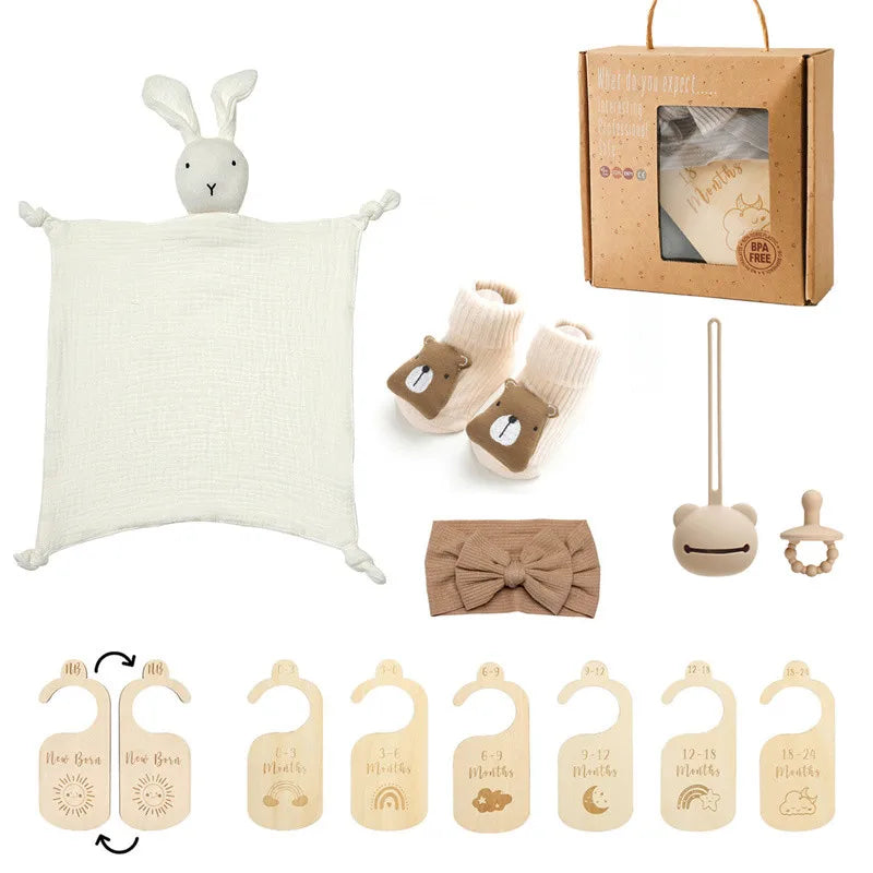 Newborn Bath Gift Set Double Sided Cotton Blanket Wooden Milestone Cards Gifts Box Wooden Crochet Rattle Brushs for Baby Shower
