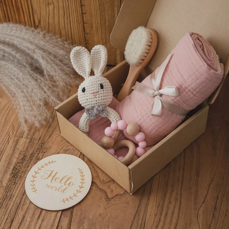Newborn Bath Gift Set Double Sided Cotton Blanket Wooden Milestone Cards Gifts Box Wooden Crochet Rattle Brushs for Baby Shower