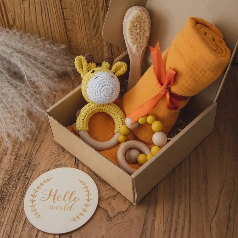 Newborn Bath Gift Set Double Sided Cotton Blanket Wooden Milestone Cards Gifts Box Wooden Crochet Rattle Brushs for Baby Shower
