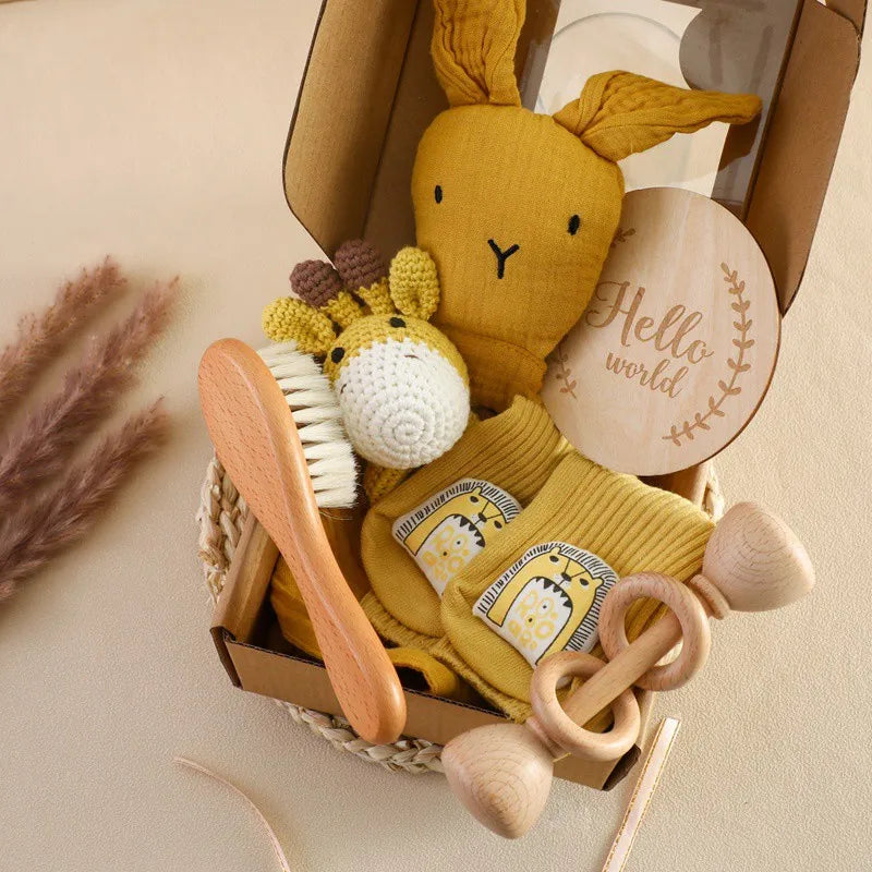 Newborn Bath Gift Set Double Sided Cotton Blanket Wooden Milestone Cards Gifts Box Wooden Crochet Rattle Brushs for Baby Shower