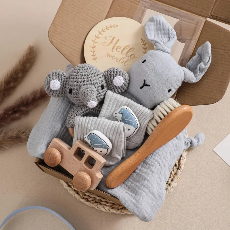 Newborn Bath Gift Set Double Sided Cotton Blanket Wooden Milestone Cards Gifts Box Wooden Crochet Rattle Brushs for Baby Shower