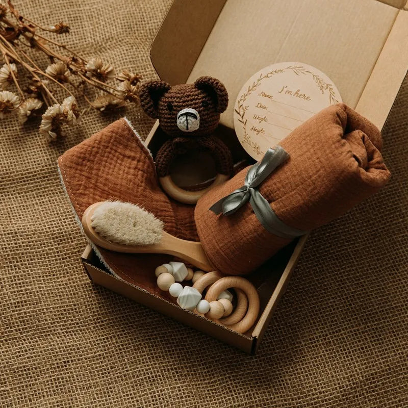 Newborn Bath Gift Set Double Sided Cotton Blanket Wooden Milestone Cards Gifts Box Wooden Crochet Rattle Brushs for Baby Shower