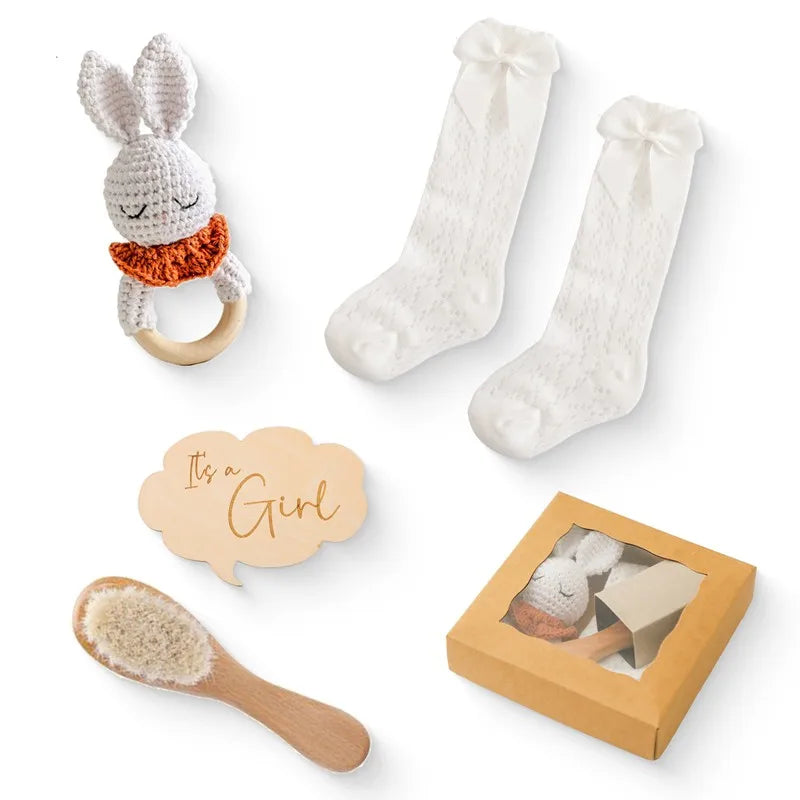 Newborn Bath Gift Set Double Sided Cotton Blanket Wooden Milestone Cards Gifts Box Wooden Crochet Rattle Brushs for Baby Shower