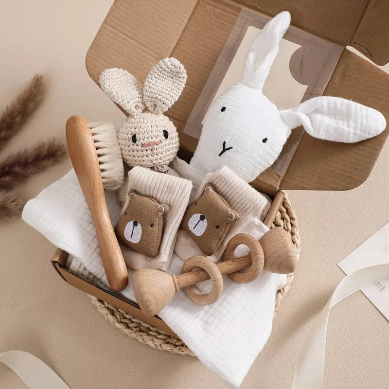Newborn Bath Gift Set Double Sided Cotton Blanket Wooden Milestone Cards Gifts Box Wooden Crochet Rattle Brushs for Baby Shower