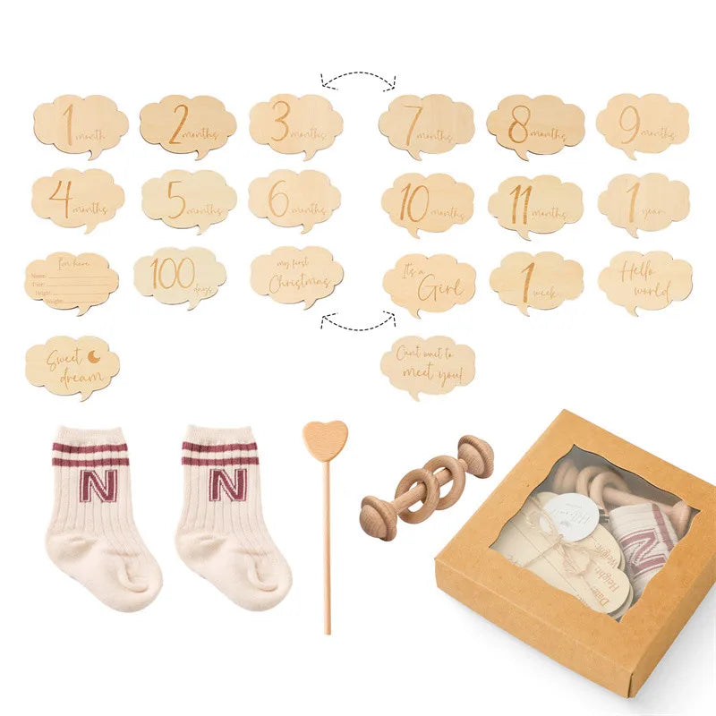 Newborn Bath Gift Set Double Sided Cotton Blanket Wooden Milestone Cards Gifts Box Wooden Crochet Rattle Brushs for Baby Shower