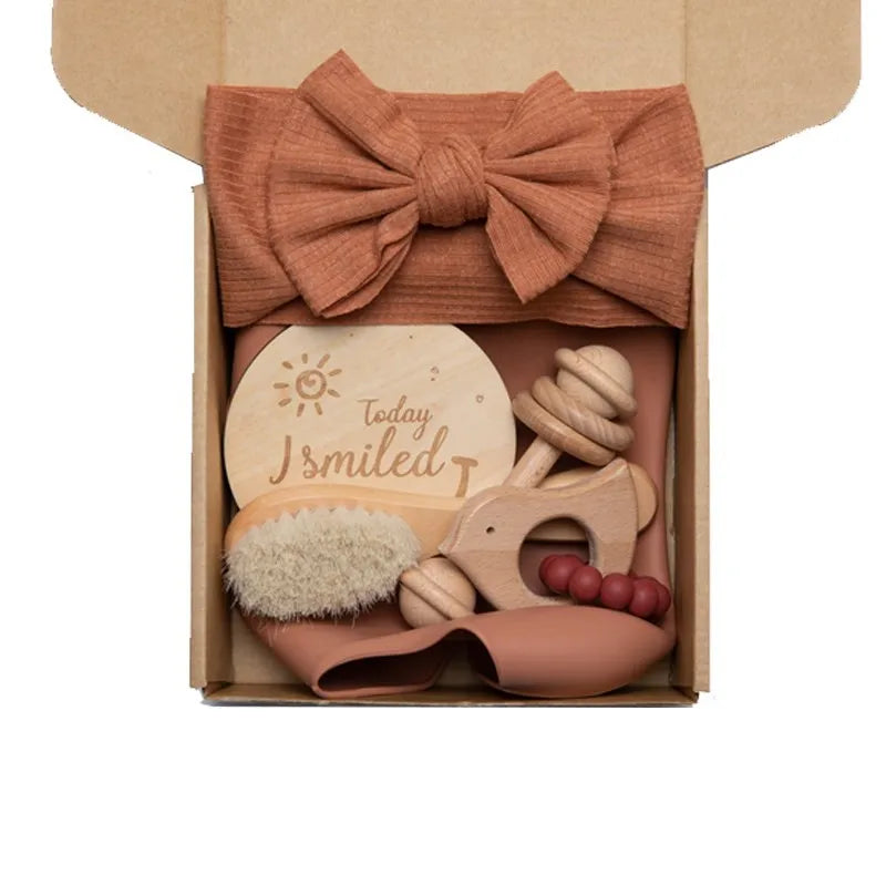 Newborn Bath Gift Set Double Sided Cotton Blanket Wooden Milestone Cards Gifts Box Wooden Crochet Rattle Brushs for Baby Shower